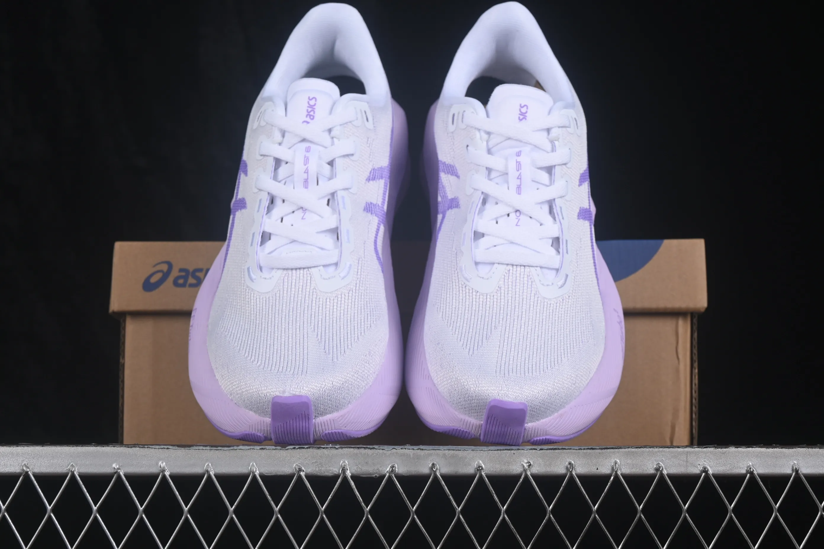 All categories Asics Asics series Asics Novablast 6 Asics Novablast 6 Asics retro breathable casual shoes cushioning men's wear-resistant running shoes 1012C008-405